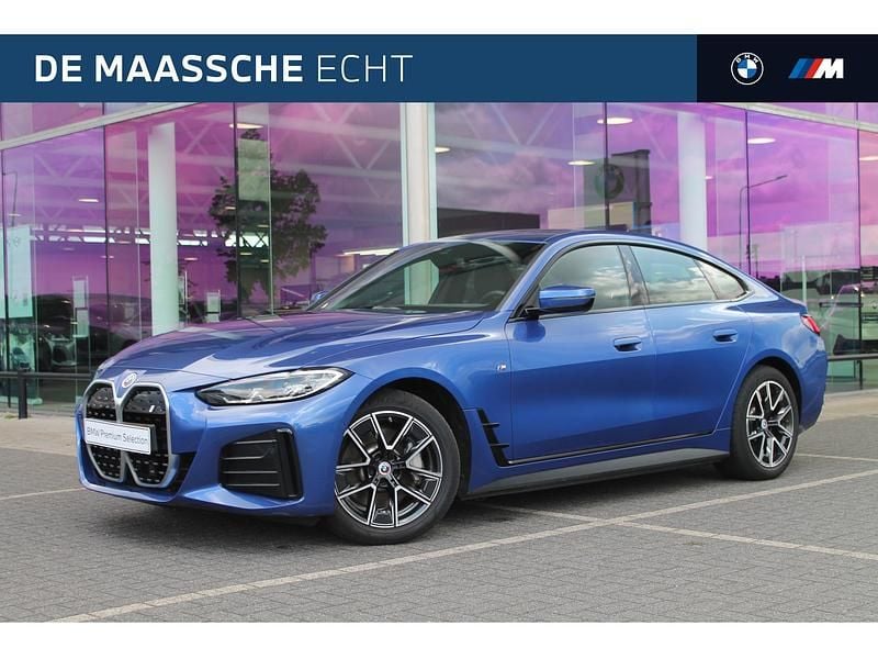 Blauw, metallic lak Gebruikt 2022 BMW i4 Shadowline Sedan | € 44.950 (Duur) - Afbeelding 1/4