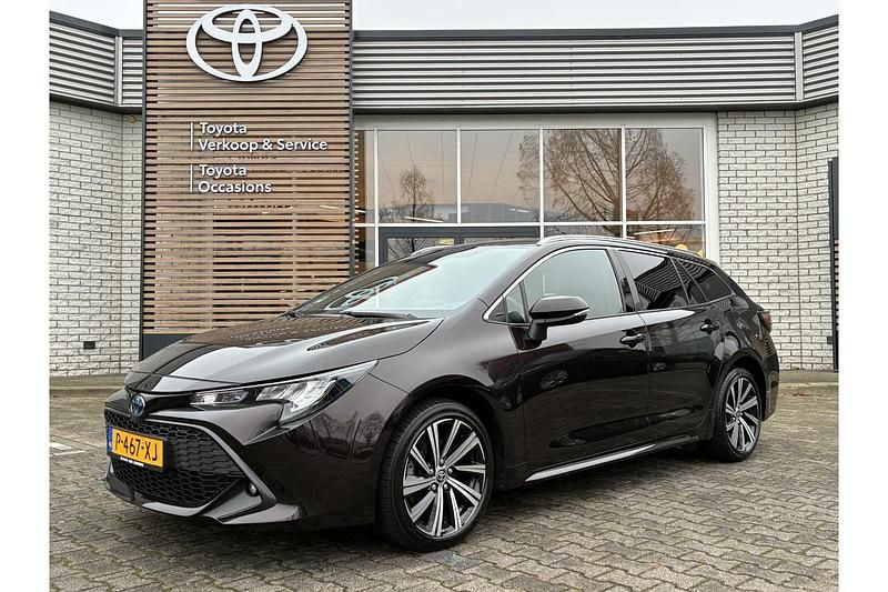 Bruin Gebruikt 2022 Toyota Corolla Stationwagen | € 26.299 (Goede deal) - Afbeelding 1/1