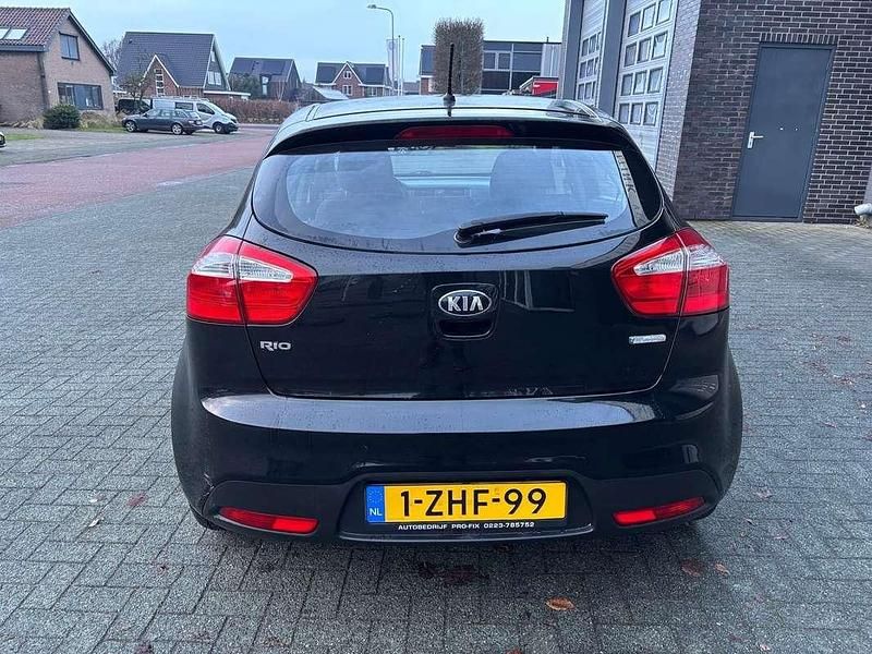 Occasion Kia Rio DREAM-TEAM Edition 86 PK (63 kW) 2013 Sedan