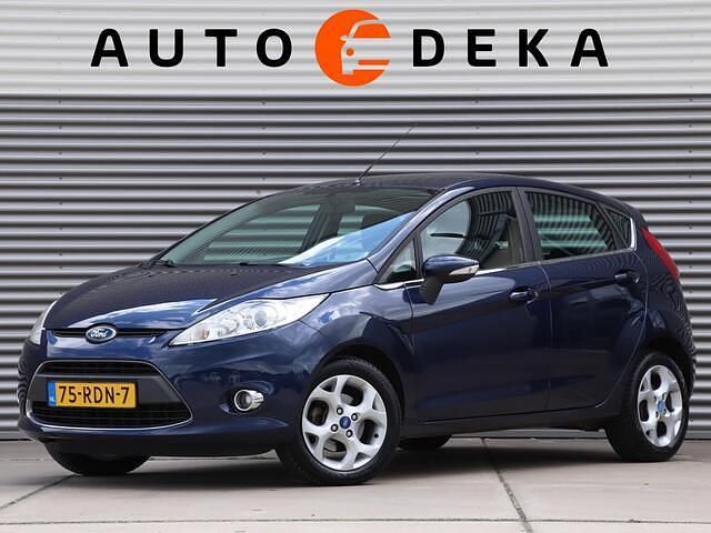 Blauw Gebruikt 2011 Ford Fiesta Titanium Hatchback | € 5.650 (Eerlijke prijs) - Afbeelding 1/4