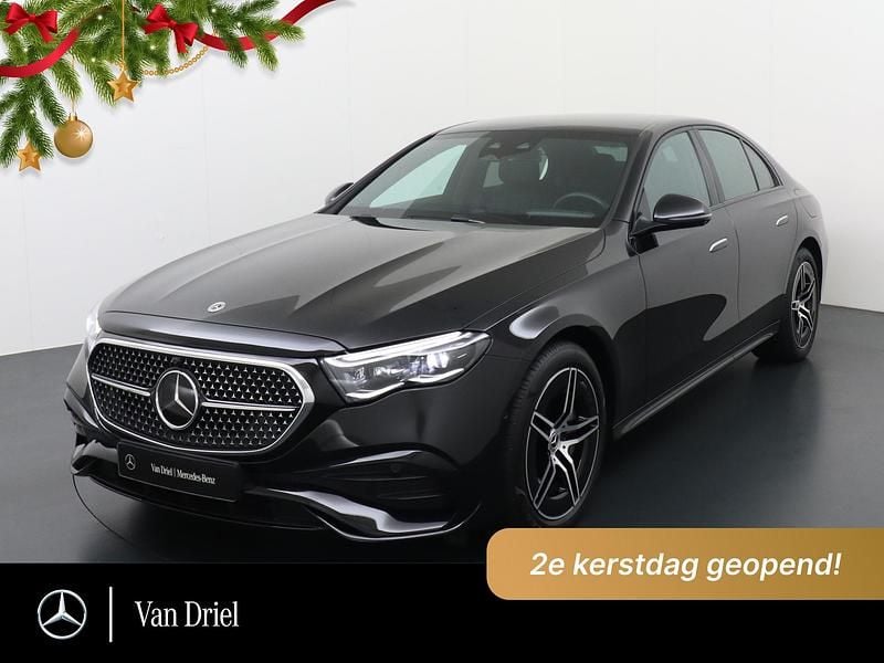 Zwart Gebruikt 2024 Mercedes E400 AMG line Sedan | € 69.500 - Afbeelding 1/4