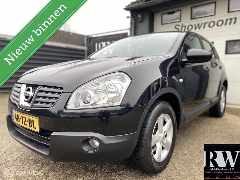 Zwart Occasion 2007 Nissan Qashqai Acenta SUV | € 4.695 (Eerlijke prijs) - Afbeelding 1/4