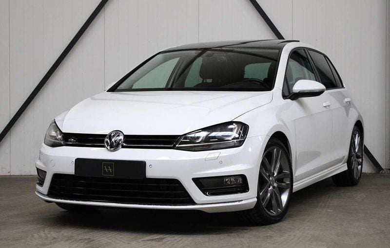 Wit Gebruikt 2015 VW Golf VII R-line Hatchback | € 13.999 (Eerlijke prijs) - Afbeelding 1/3