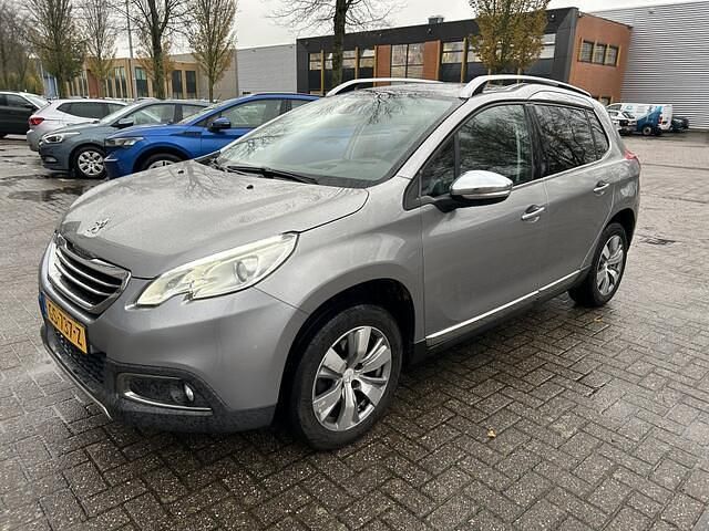 Grijs (metallic) Gebruikt 2015 Peugeot 2008 Allure SUV | € 6.995 (Eerlijke prijs) - Afbeelding 1/4