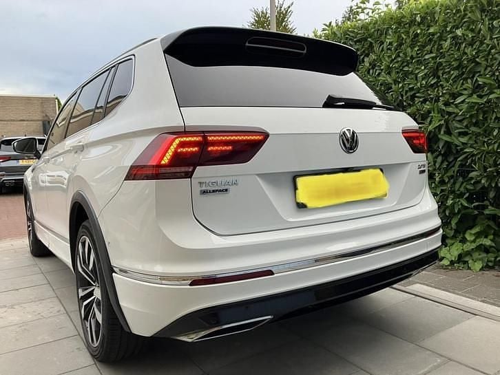 Occasion VW Tiguan Allspace R-line 221 PK (162 kW) 2018 Wit (metallic) SUV