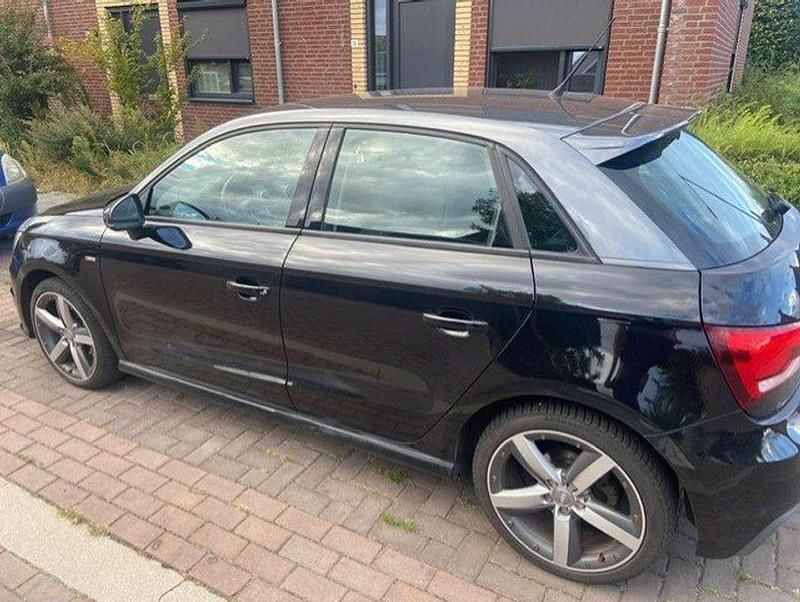 Zwart Gebruikt 2015 Audi A1 Hatchback | € 11.000 (Eerlijke prijs) - Afbeelding 1/4