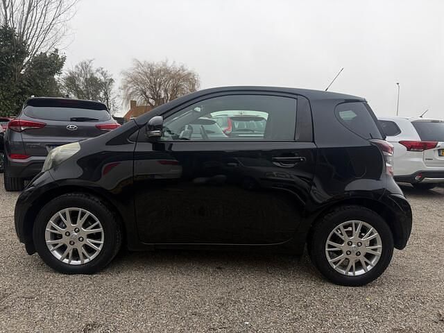 Occasion Toyota iQ Comfort 68 PK (50 kW) 2009 Zwart Hatchback