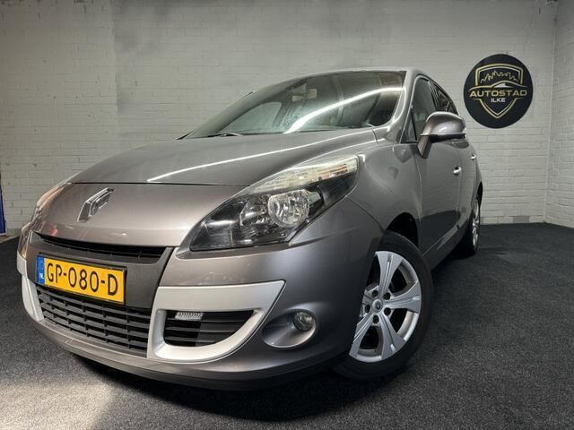 Grijs Gebruikt 2010 Renault Scénic III Dynamique MPV | € 3.995 (Eerlijke prijs) - Afbeelding 1/4