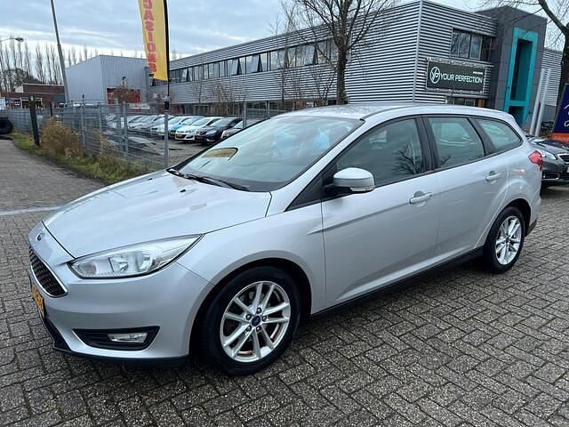 Occasion Ford Focus Trend 125 PK (91 kW) 2017 Grijs Stationwagen