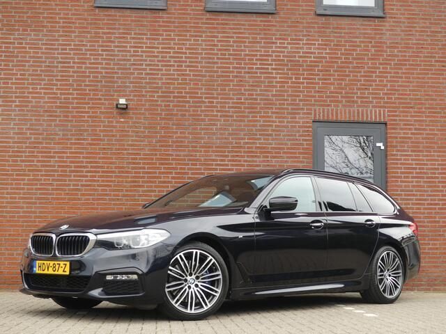 Zwart, metallic lak Gebruikt 2018 BMW 530 M Sport Stationwagen | € 34.950 (Eerlijke prijs) - Afbeelding 1/4