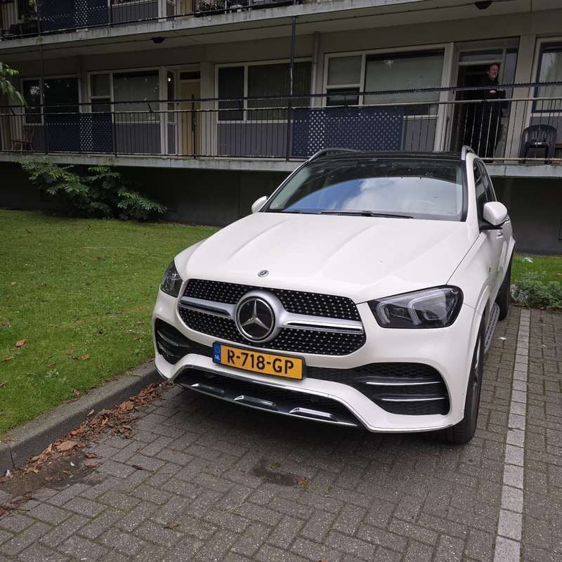 Gebruikt 2021 Mercedes GLE350e AMG line SUV | € 67.500 (Iets duurder) - Afbeelding 1/4
