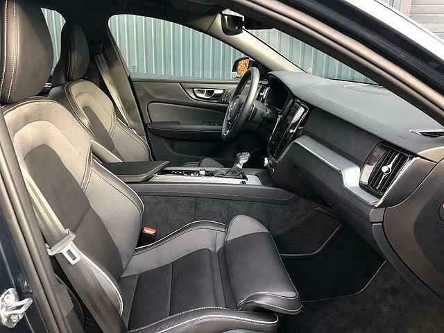 Occasion Volvo S60 R-Design 250 PK (183 kW) 2019 Blauw Sedan