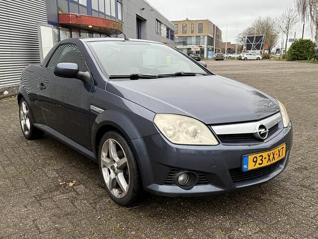 Occasion Opel Tigra 125 PK (91 kW) 2007 Grijs Cabriolet
