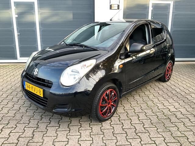 Zwart (metallic) Gebruikt 2010 Suzuki Alto Comfort Hatchback | € 1.350 (Super prijs) - Afbeelding 1/4