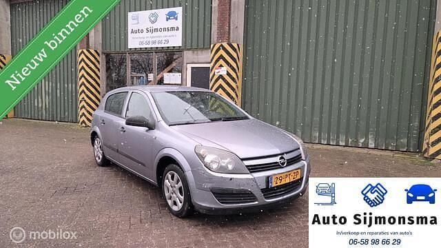 Grijs Occasion 2004 Opel Astra Cosmo Hatchback | € 995 (Goede deal) - Afbeelding 1/4
