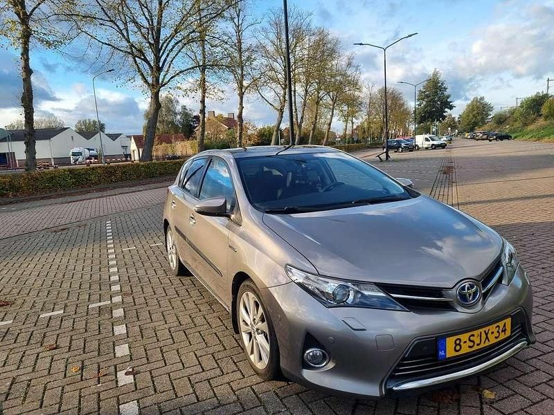 Occasion Toyota Auris 99 PK (72 kW) 2013 Bruin Hatchback