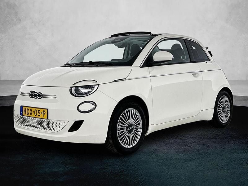 Wit Nieuw 2025 Fiat 500e Urban Hatchback | € 31.920 (Eerlijke prijs) - Afbeelding 1/2