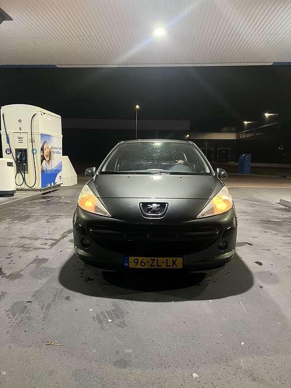 Occasion Peugeot 207 95 PK (69 kW) 2008 Sedan