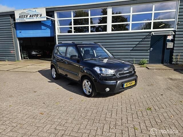Zwart Gebruikt 2011 Kia Soul SUV | € 5.499 (Eerlijke prijs) - Afbeelding 1/4