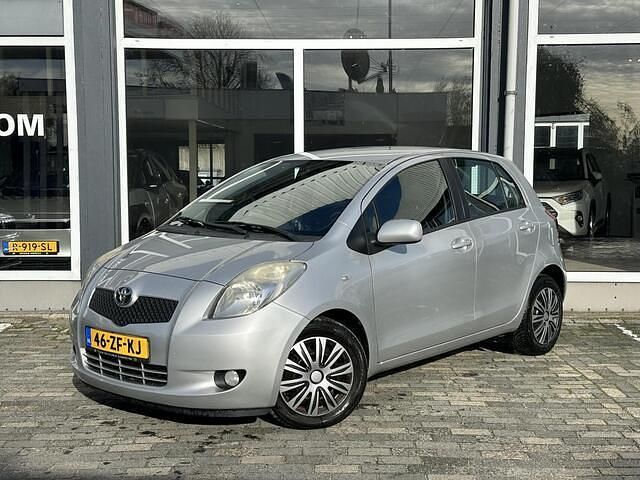 Grijs Gebruikt 2008 Toyota Yaris Sol Hatchback | € 3.475 (Goede deal) - Afbeelding 1/4