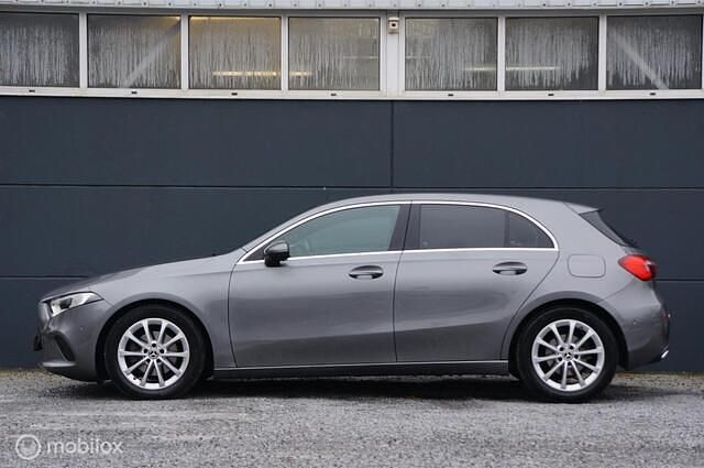 Occasion Mercedes A180 Business 136 PK (100 kW) 2020 Grijs Hatchback