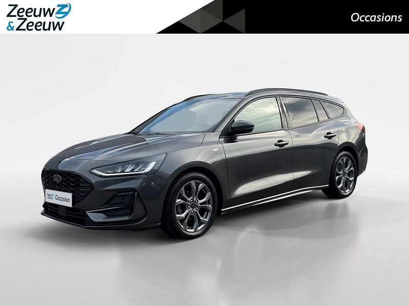 Magnetic (donker grijs) Occasion 2023 Ford Focus ST-Line Stationwagen | € 19.940 (Goede deal) - Afbeelding 1/4