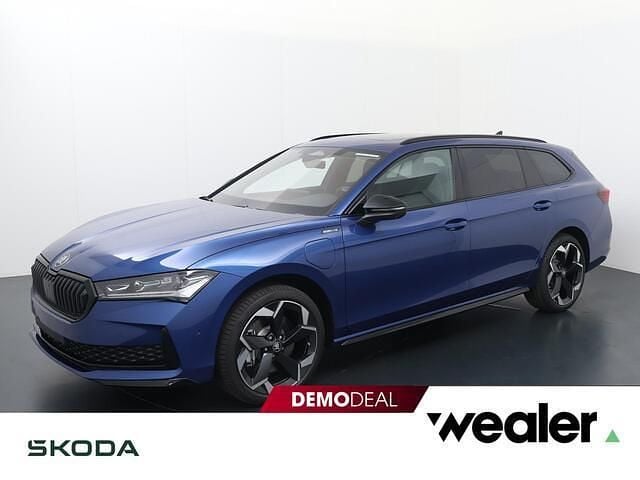 Blauw Occasion 2025 Skoda Superb Business Line Stationwagen | € 51.840 (Goede deal) - Afbeelding 1/4