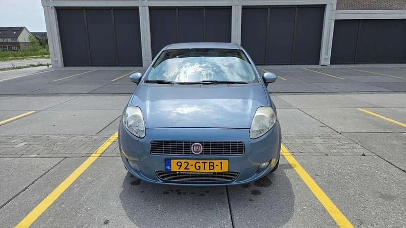 Gebruikt 2008 Fiat Grande Punto Feel Hatchback | € 3.500 (Eerlijke prijs) - Afbeelding 1/4