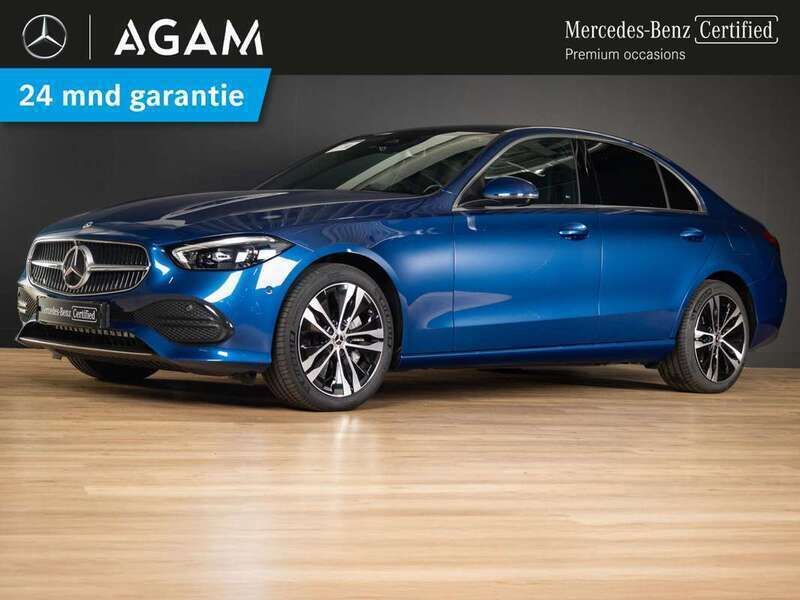 Blauw, metallic lak Gebruikt 2024 Mercedes C300e Luxury Sedan | € 48.450 (Super prijs) - Afbeelding 1/4