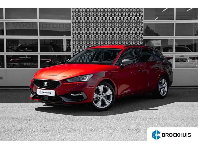 Rood, metallic lak Gebruikt 2021 Seat Leon FR Stationwagen | € 24.900 (Eerlijke prijs) - Afbeelding 1/4