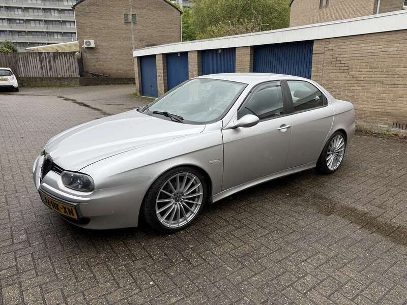 Zilver Gebruikt 1998 Alfa Romeo 156 Sedan | € 6.995 - Afbeelding 1/4