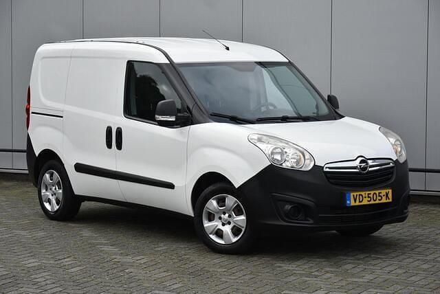 Wit Gebruikt 2013 Opel Combo MPV | € 3.949 (Eerlijke prijs) - Afbeelding 1/4