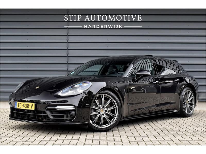 Zwart Occasion 2018 Porsche Panamera Sedan | € 59.900 (Eerlijke prijs) - Afbeelding 1/4