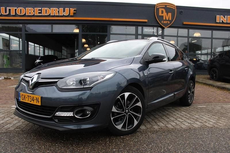 Grijs Occasion 2015 Renault Mégane GrandTour Bose Edition Stationwagen | € 4.699 (Goede deal) - Afbeelding 1/4