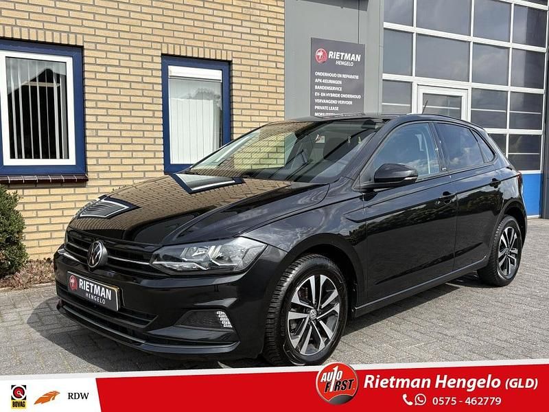 Zwart Gebruikt 2020 VW Polo Highline Hatchback | € 15.999 (Eerlijke prijs) - Afbeelding 1/4