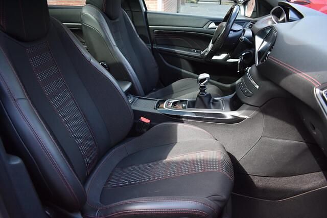 Occasion Peugeot 308 SW GT-line 131 PK (96 kW) 2017 Grijs Stationwagen