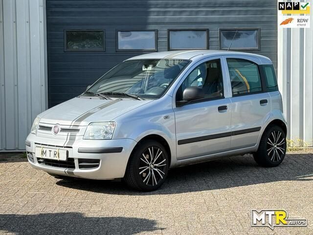 Grijs Gebruikt 2010 Fiat Panda Active Hatchback | € 2.450 (Eerlijke prijs) - Afbeelding 1/4