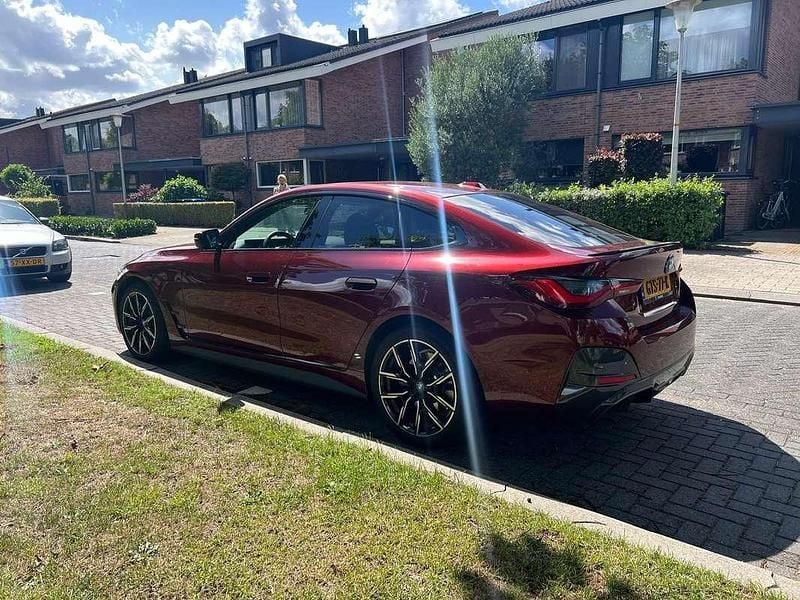 Occasion BMW i4 M Sport 286 kW (389 PK) 2024 Rood Sedan