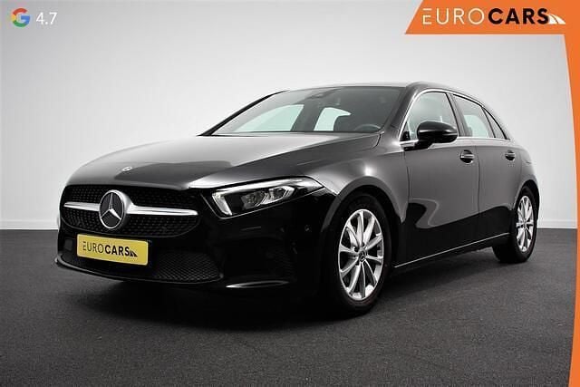 Zwart Gebruikt 2020 Mercedes A200 Progressive Hatchback | € 23.240 (Super prijs) - Afbeelding 1/4