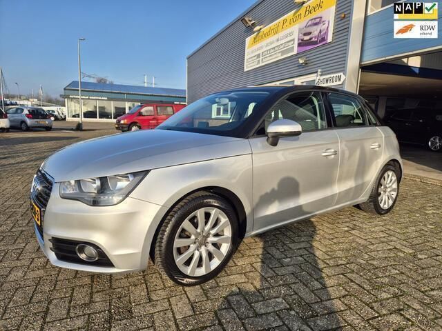 Hatchback Gebruikt 2012 Audi A1 Sportback Comfort Hatchback | € 8.950 (Eerlijke prijs) - Afbeelding 1/4