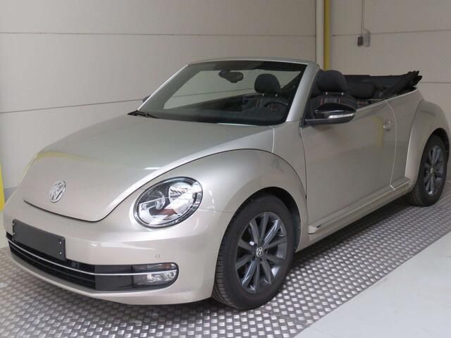 Beige Gebruikt 2015 VW Beetle CLUB Cabriolet | € 18.990 (Iets duurder) - Afbeelding 1/4