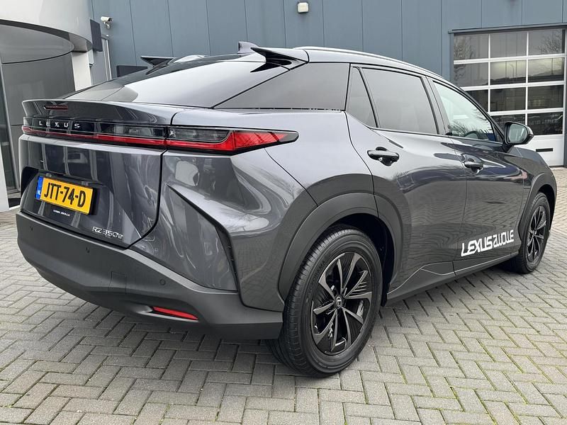 Nieuw Lexus RZ 350e Luxury Line 22 kW (30 PK) 2026 Grijs SUV