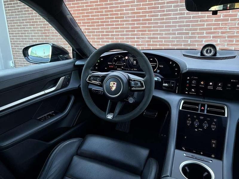 Occasion Porsche Taycan Sport Turismo 522 kW (710 PK) 2022 Zwart Stationwagen