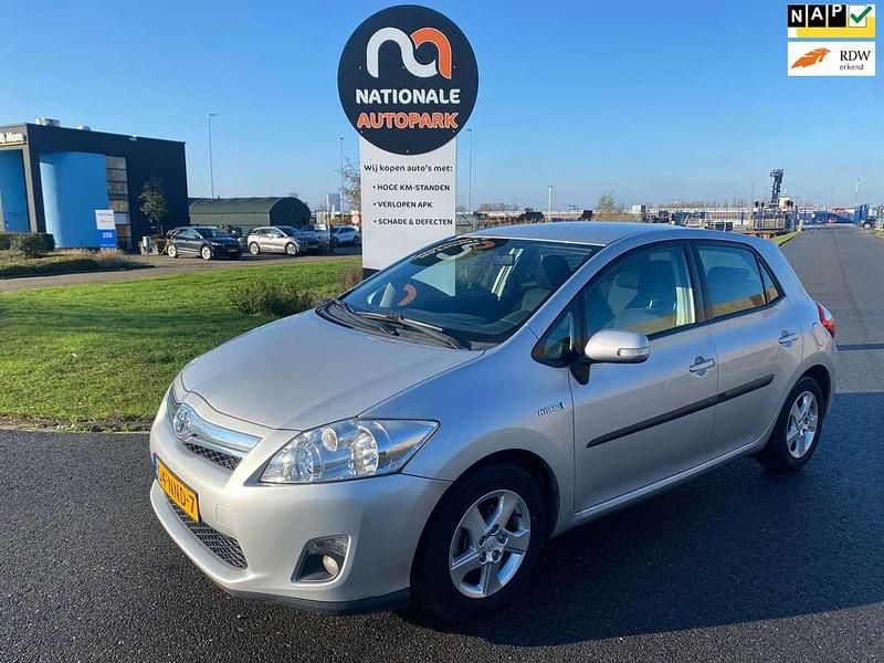 Grijs Gebruikt 2010 Toyota Auris Hybrid Hatchback | € 6.500 (Eerlijke prijs) - Afbeelding 1/4