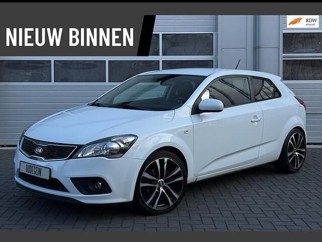 Wit Gebruikt 2011 Kia ProCeed Sport Hatchback | € 3.650 (Goede deal) - Afbeelding 1/4