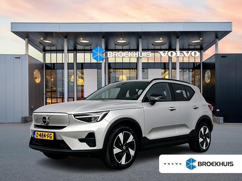 Grijs Gebruikt 2024 Volvo XC40 Plus SUV | € 40.895 (Super prijs) - Afbeelding 1/4