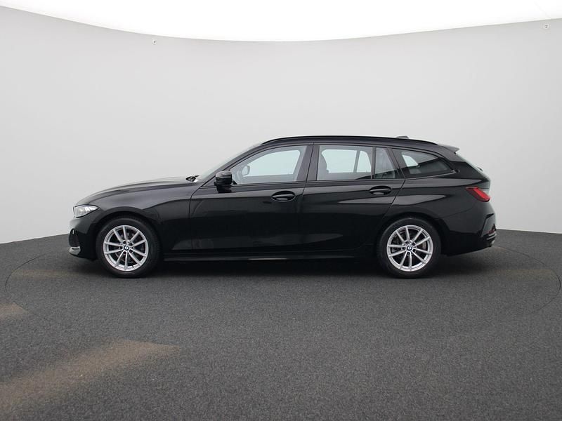 Occasion BMW 318 Basis 157 PK (115 kW) 2023 Zwart Stationwagen