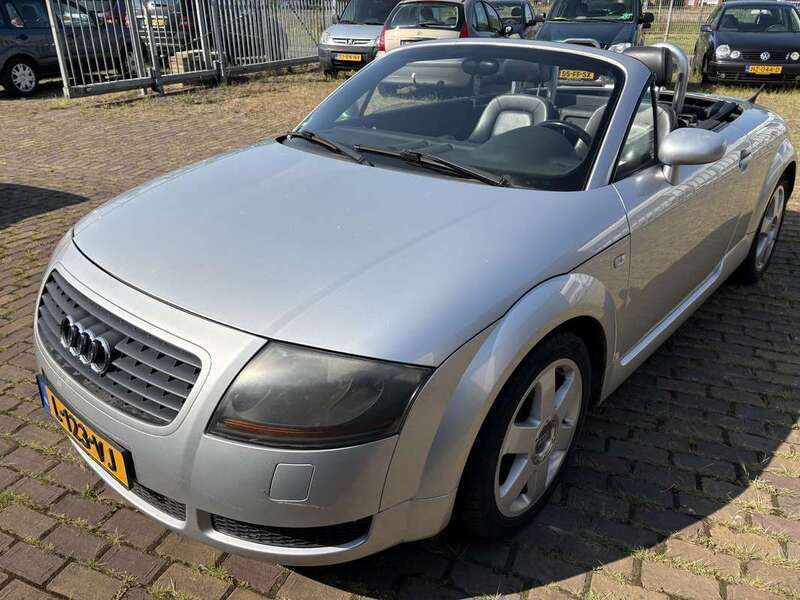 Grijs Gebruikt 1999 Audi TT Cabriolet | € 3.950 (Goede deal) - Afbeelding 1/4