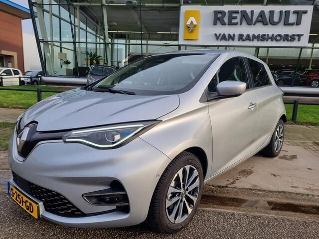 Grijs, metallic lak Gebruikt 2021 Renault Zoe Intens Hatchback | € 20.500 (Iets duurder) - Afbeelding 1/4