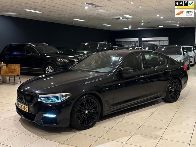Zwart Gebruikt 2018 BMW 520 Shadowline Sedan | € 22.950 (Duur) - Afbeelding 1/4